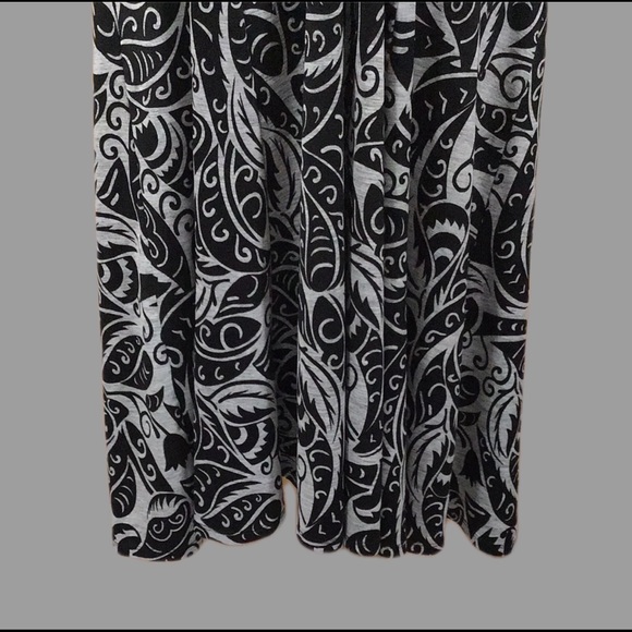 GLAMOUR Empire Waist Monochrome Black and Gray Print Dress,‎ Size 14W - Picture 5 of 6